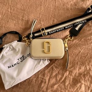 Beautiful Marc Jacobs The Snapshot Bag